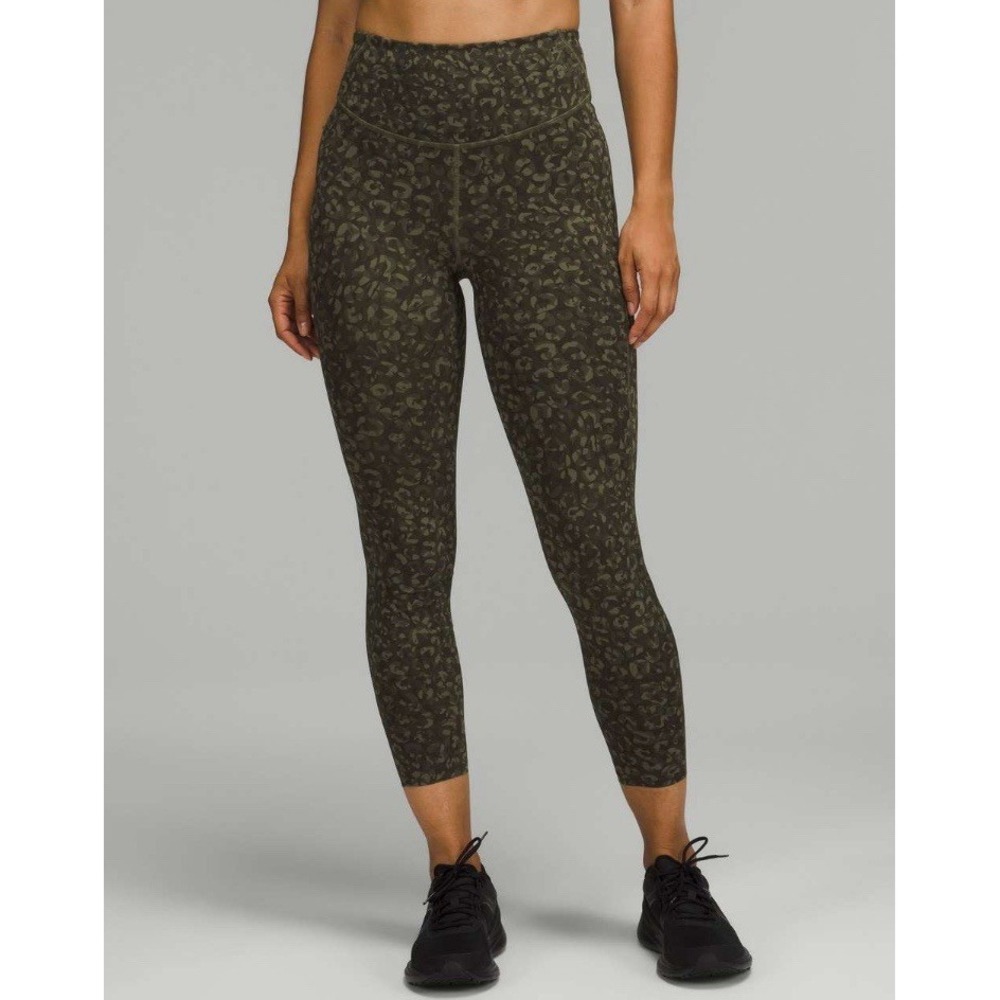 Lululemon Base Pace High-Rise Tight  Intertwined Camo Size 0 Olive Multi‎